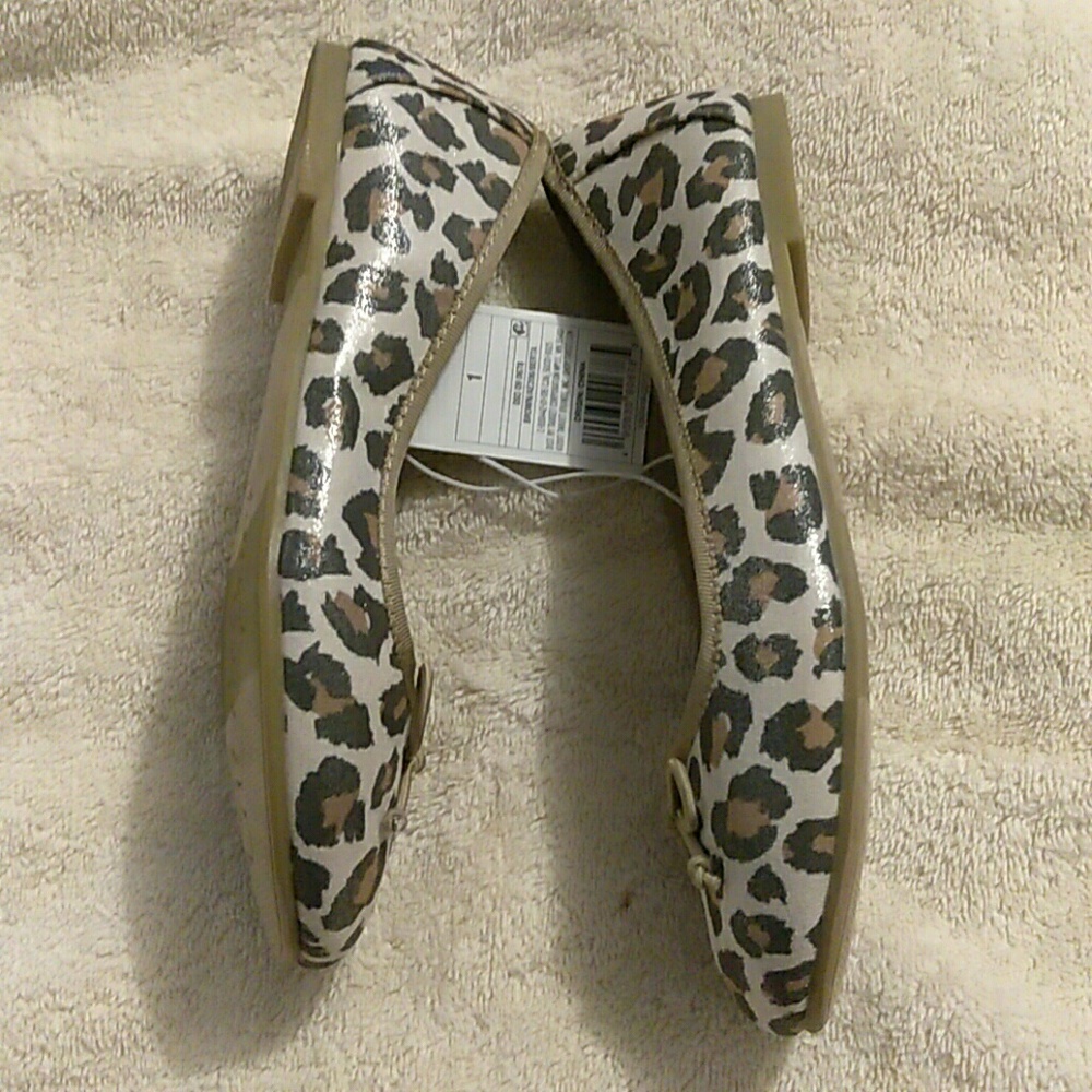 Cat & Jack Leopard Print Ballet Flats NWT sz 1 - Picture 3 of 4